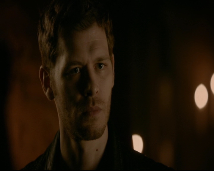 vampirediariesworld-dot-nl_TheOriginals5x10ThereInTheDisappearingLight00290.jpg