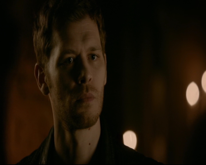 vampirediariesworld-dot-nl_TheOriginals5x10ThereInTheDisappearingLight00291.jpg