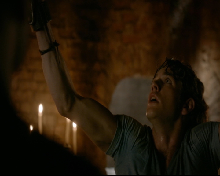 vampirediariesworld-dot-nl_TheOriginals5x10ThereInTheDisappearingLight00293.jpg