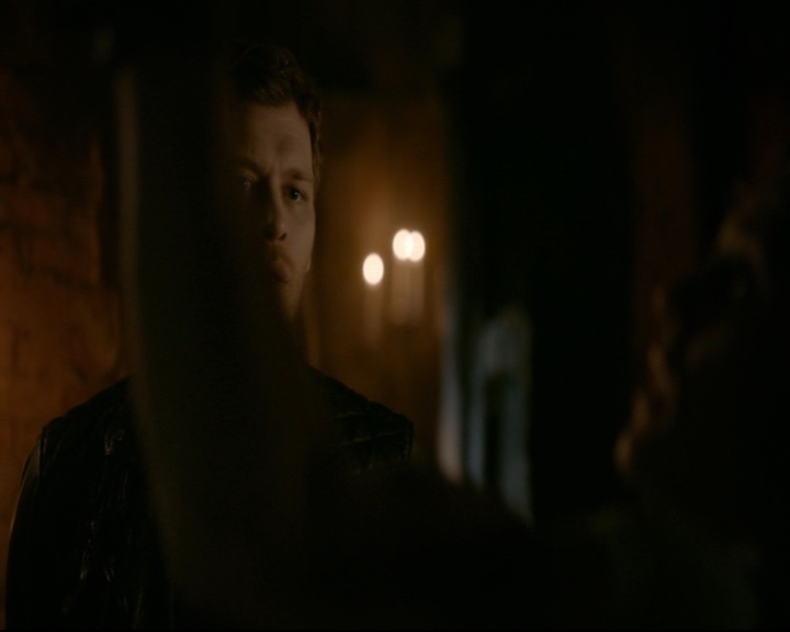 vampirediariesworld-dot-nl_TheOriginals5x10ThereInTheDisappearingLight00294.jpg