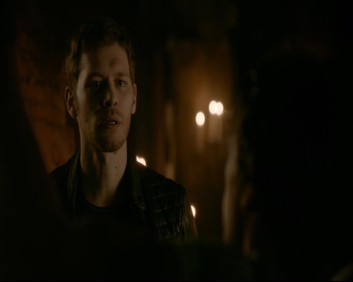 vampirediariesworld-dot-nl_TheOriginals5x10ThereInTheDisappearingLight00296.jpg