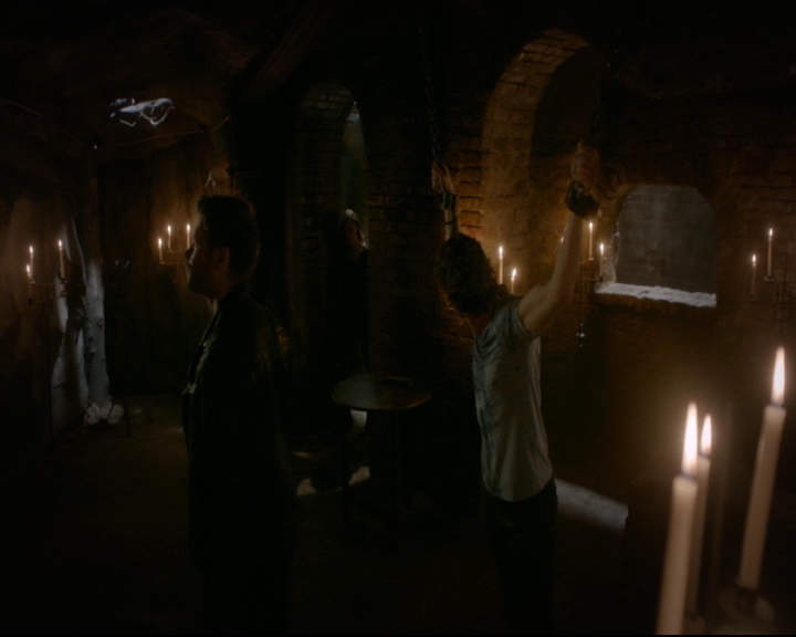 vampirediariesworld-dot-nl_TheOriginals5x10ThereInTheDisappearingLight00331.jpg