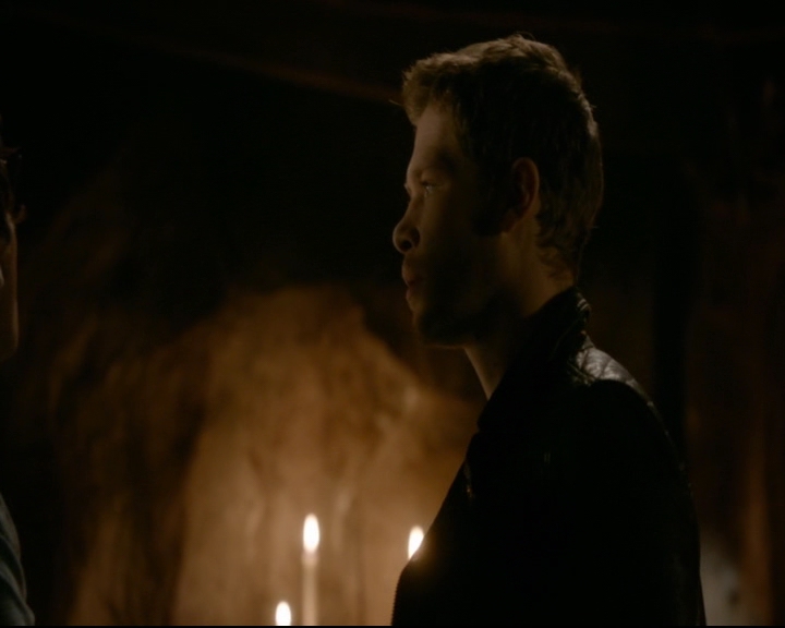 vampirediariesworld-dot-nl_TheOriginals5x10ThereInTheDisappearingLight00346.jpg