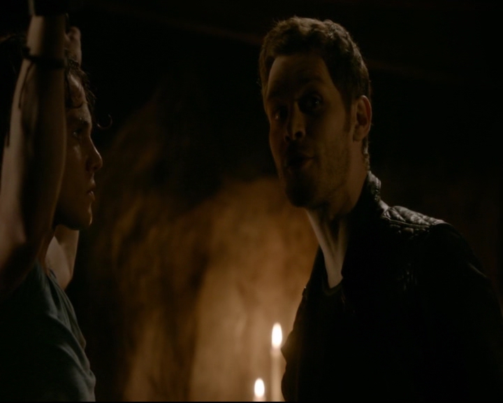 vampirediariesworld-dot-nl_TheOriginals5x10ThereInTheDisappearingLight00349.jpg