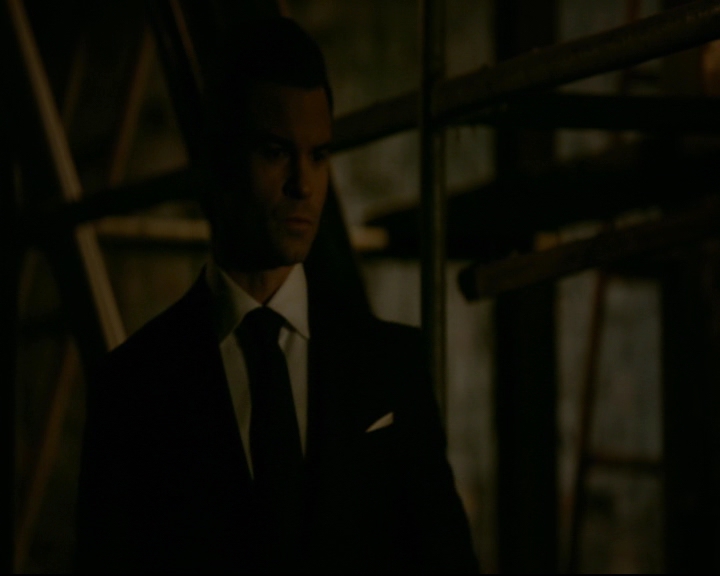 vampirediariesworld-dot-nl_TheOriginals5x10ThereInTheDisappearingLight00489.jpg