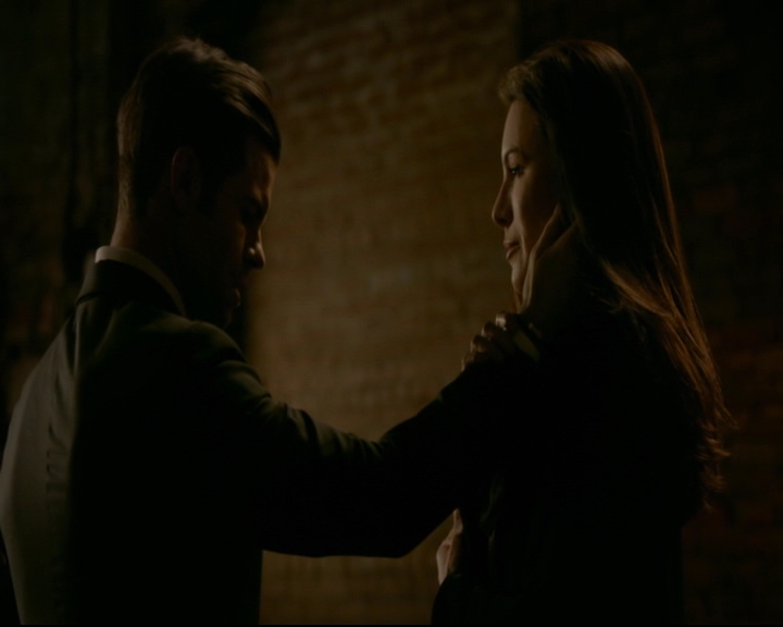 vampirediariesworld-dot-nl_TheOriginals5x10ThereInTheDisappearingLight00526.jpg