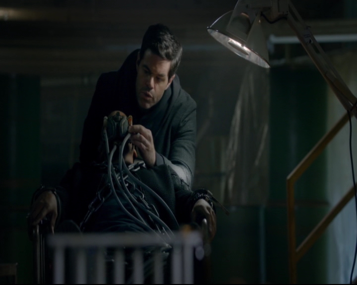 vampirediariesworld-dot-nl_TheOriginals5x10ThereInTheDisappearingLight00649.jpg