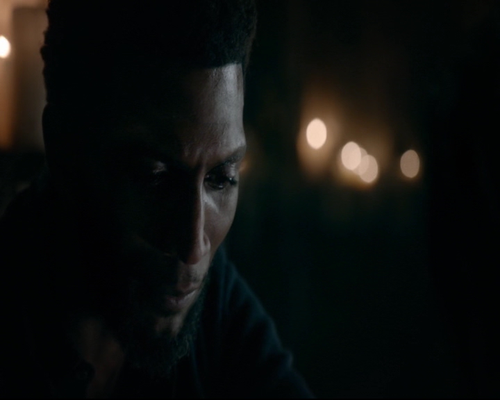 vampirediariesworld-dot-nl_TheOriginals5x10ThereInTheDisappearingLight00726.jpg