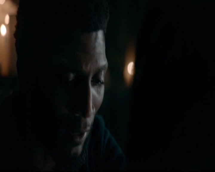 vampirediariesworld-dot-nl_TheOriginals5x10ThereInTheDisappearingLight00744.jpg