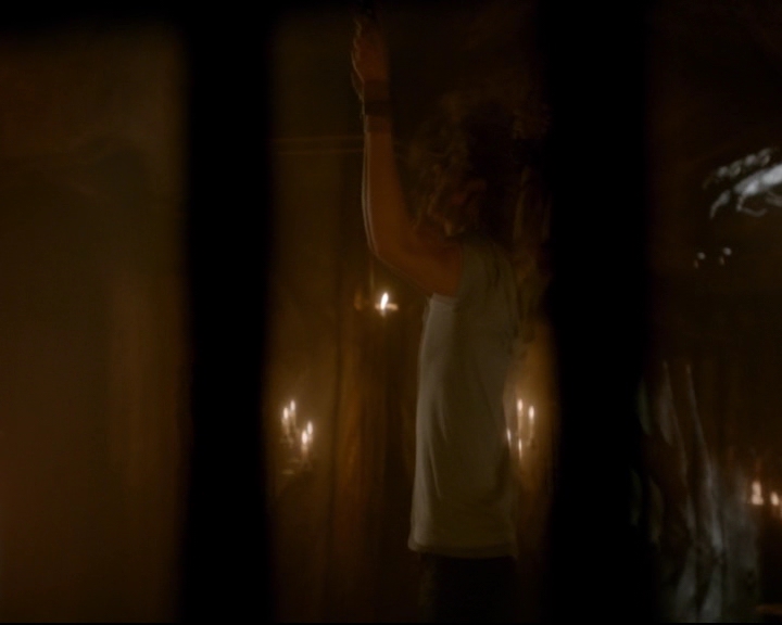 vampirediariesworld-dot-nl_TheOriginals5x10ThereInTheDisappearingLight00798.jpg