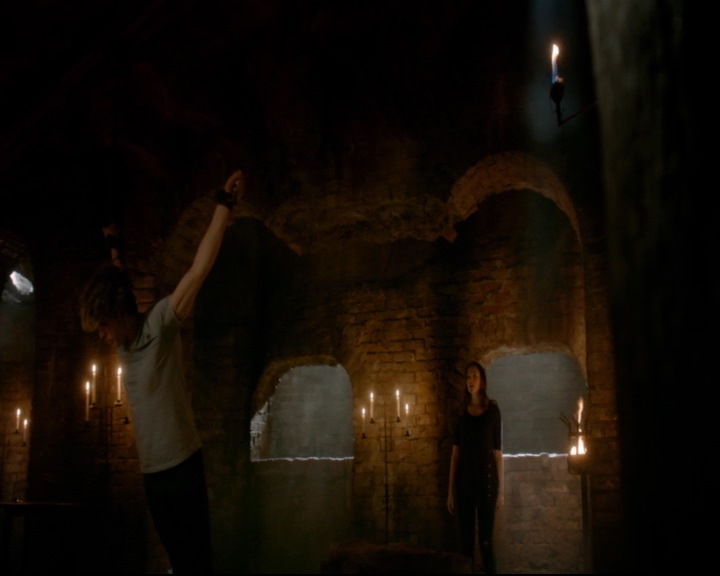 vampirediariesworld-dot-nl_TheOriginals5x10ThereInTheDisappearingLight00819.jpg