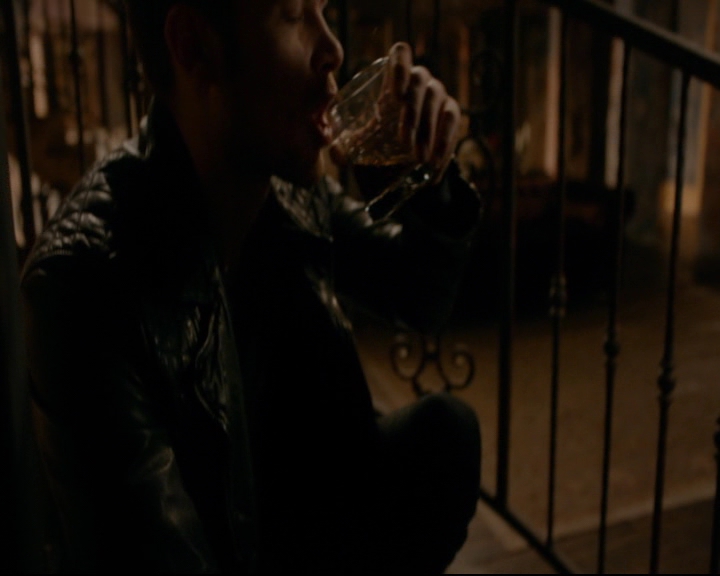 vampirediariesworld-dot-nl_TheOriginals5x10ThereInTheDisappearingLight00869.jpg