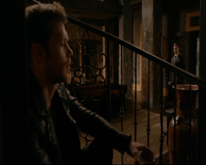 vampirediariesworld-dot-nl_TheOriginals5x10ThereInTheDisappearingLight00874.jpg