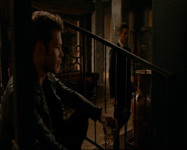 vampirediariesworld-dot-nl_TheOriginals5x10ThereInTheDisappearingLight00878.jpg