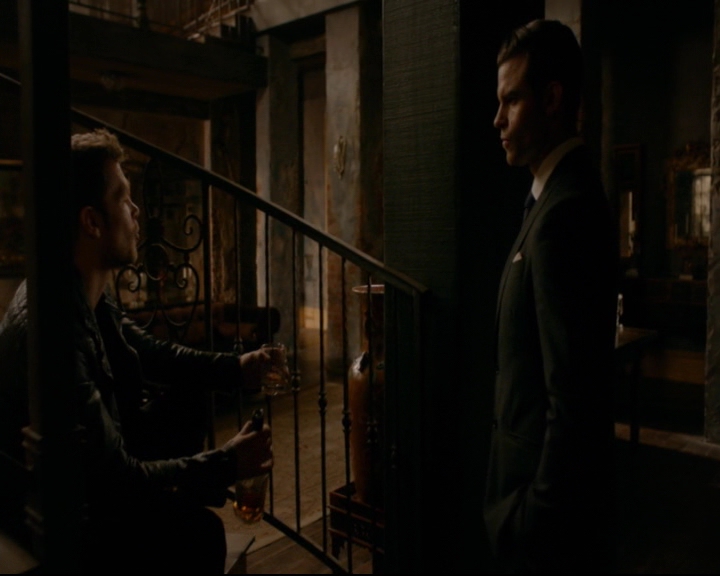 vampirediariesworld-dot-nl_TheOriginals5x10ThereInTheDisappearingLight00883.jpg