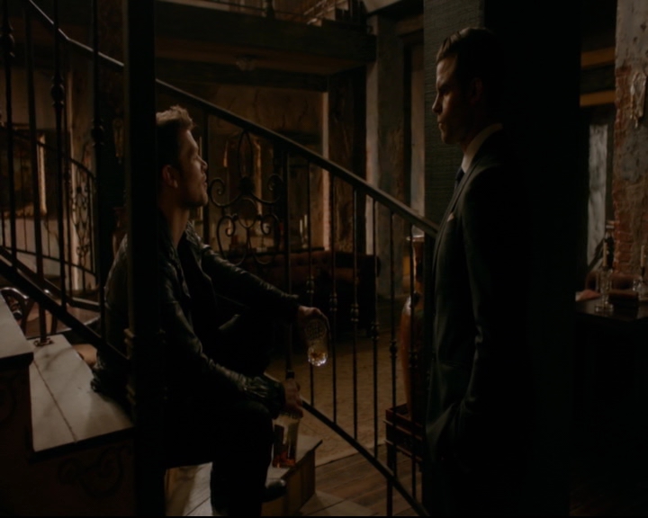 vampirediariesworld-dot-nl_TheOriginals5x10ThereInTheDisappearingLight00888.jpg