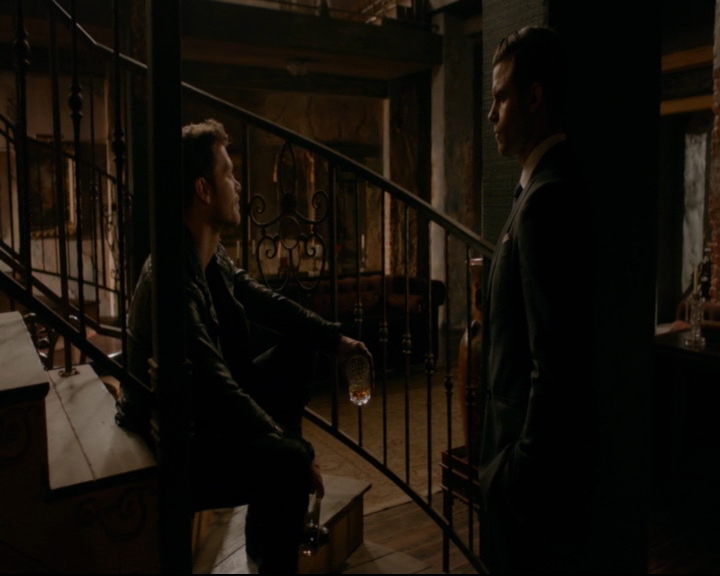 vampirediariesworld-dot-nl_TheOriginals5x10ThereInTheDisappearingLight00889.jpg