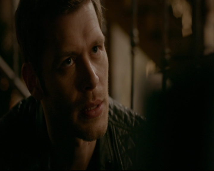 vampirediariesworld-dot-nl_TheOriginals5x10ThereInTheDisappearingLight00898.jpg