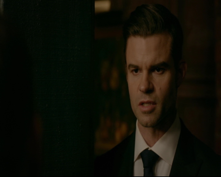 vampirediariesworld-dot-nl_TheOriginals5x10ThereInTheDisappearingLight00901.jpg