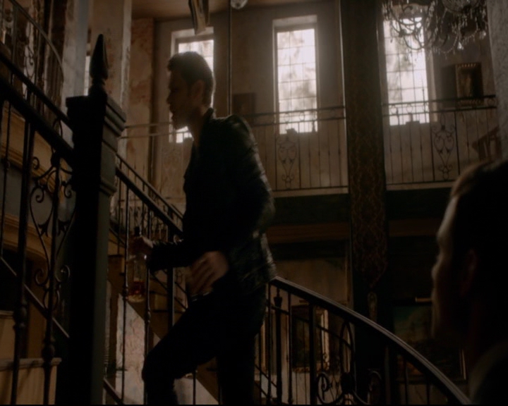 vampirediariesworld-dot-nl_TheOriginals5x10ThereInTheDisappearingLight00906.jpg