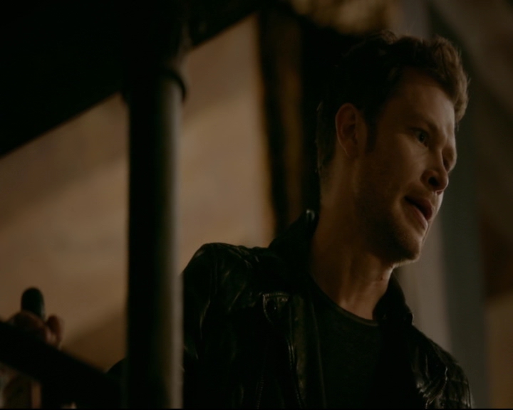 vampirediariesworld-dot-nl_TheOriginals5x10ThereInTheDisappearingLight00911.jpg