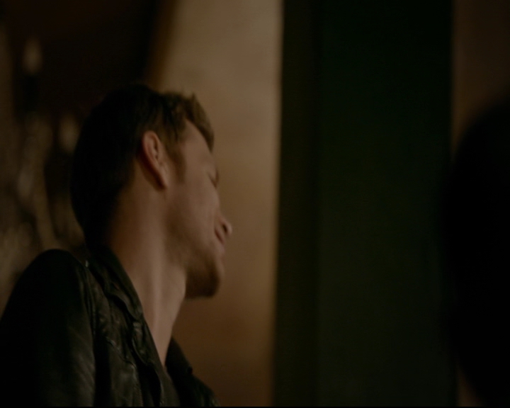 vampirediariesworld-dot-nl_TheOriginals5x10ThereInTheDisappearingLight00921.jpg