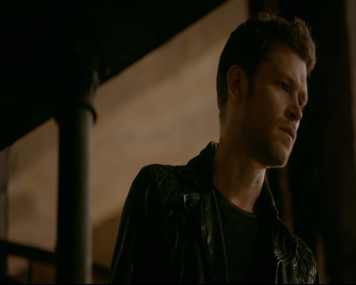 vampirediariesworld-dot-nl_TheOriginals5x10ThereInTheDisappearingLight00928.jpg