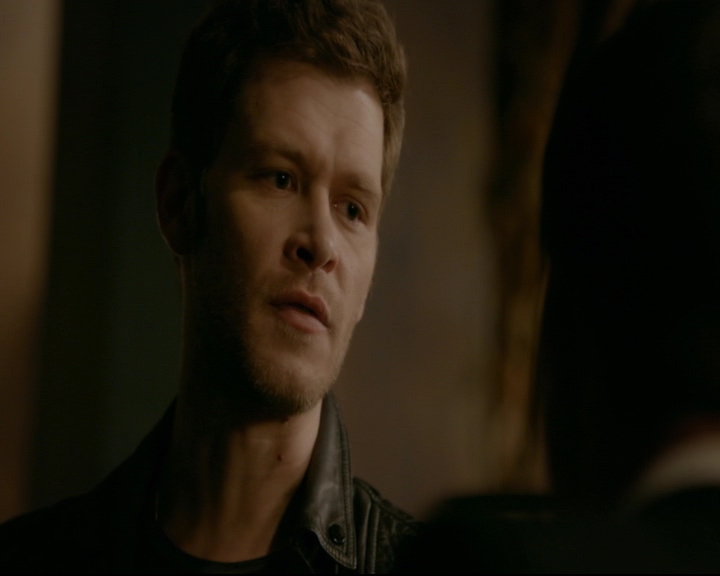 vampirediariesworld-dot-nl_TheOriginals5x10ThereInTheDisappearingLight00941.jpg