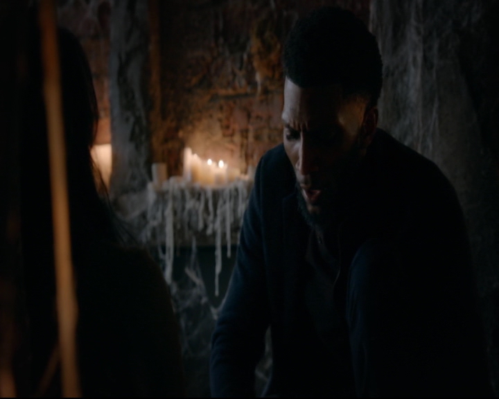 vampirediariesworld-dot-nl_TheOriginals5x10ThereInTheDisappearingLight00973.jpg