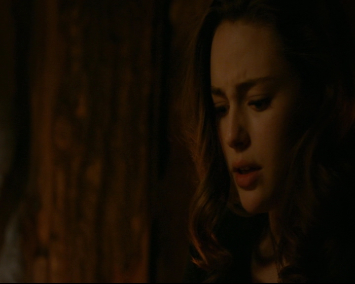 vampirediariesworld-dot-nl_TheOriginals5x10ThereInTheDisappearingLight01148.jpg