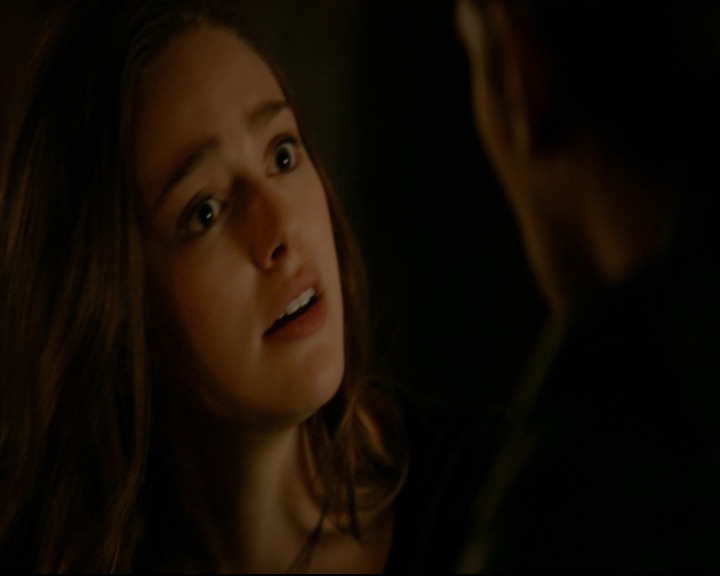 vampirediariesworld-dot-nl_TheOriginals5x10ThereInTheDisappearingLight01168.jpg