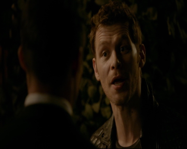vampirediariesworld-dot-nl_TheOriginals5x10ThereInTheDisappearingLight01212.jpg