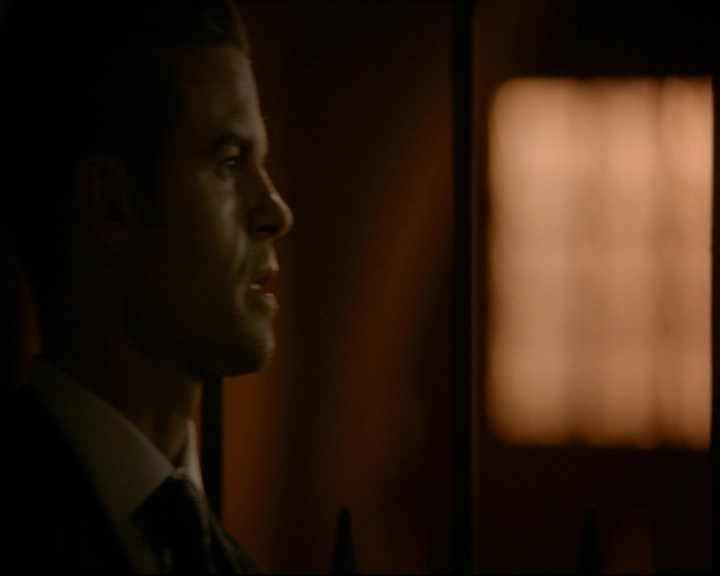 vampirediariesworld-dot-nl_TheOriginals5x10ThereInTheDisappearingLight01213.jpg
