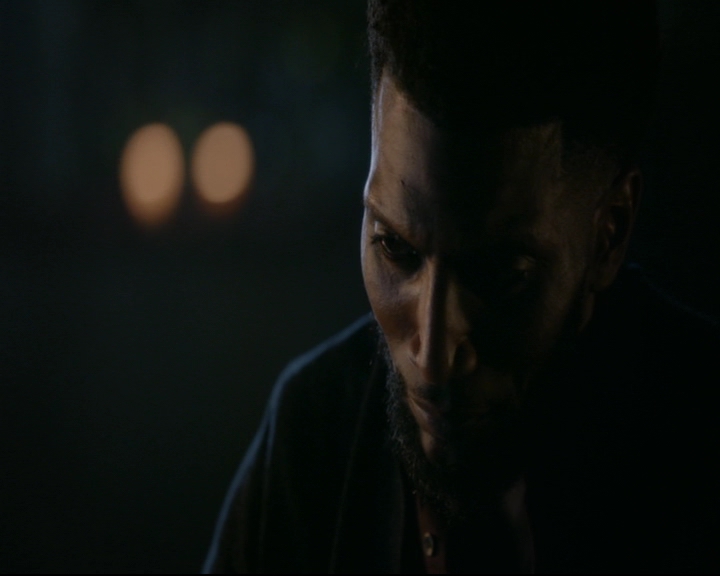 vampirediariesworld-dot-nl_TheOriginals5x10ThereInTheDisappearingLight01260.jpg
