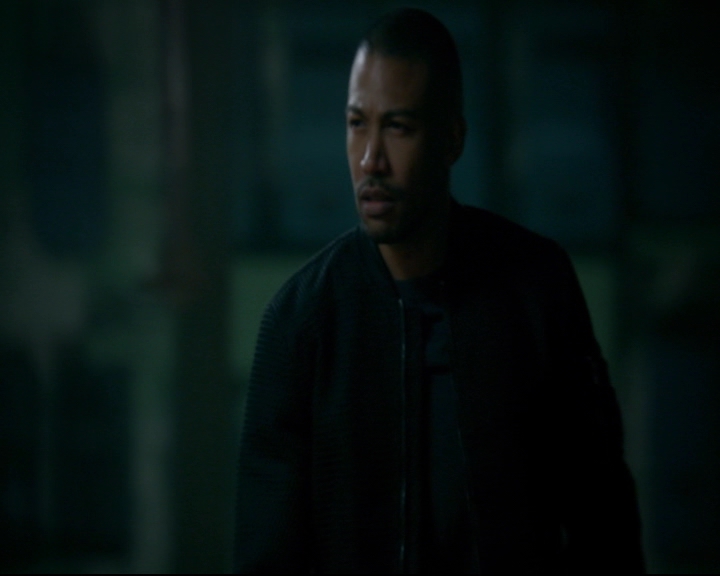 vampirediariesworld-dot-nl_TheOriginals5x10ThereInTheDisappearingLight01414.jpg