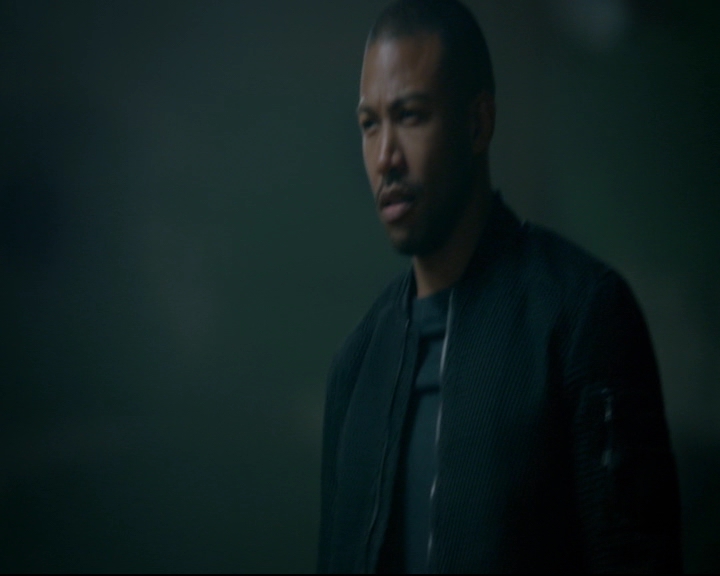 vampirediariesworld-dot-nl_TheOriginals5x10ThereInTheDisappearingLight01415.jpg
