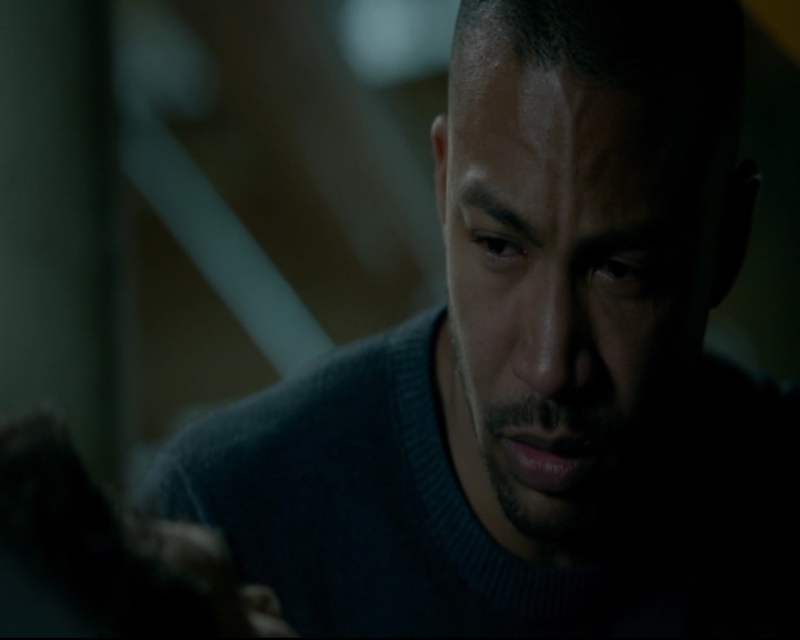 vampirediariesworld-dot-nl_TheOriginals5x10ThereInTheDisappearingLight01462.jpg