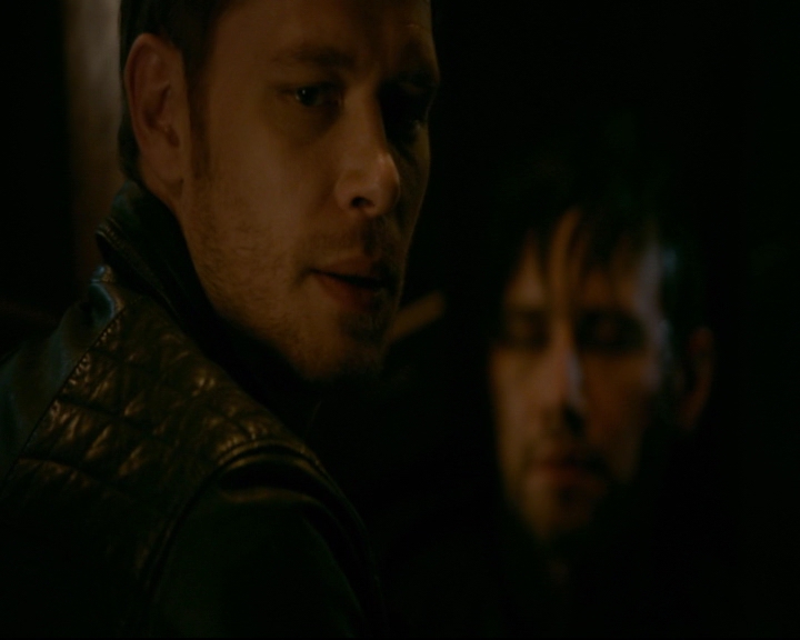 vampirediariesworld-dot-nl_TheOriginals5x10ThereInTheDisappearingLight01926.jpg