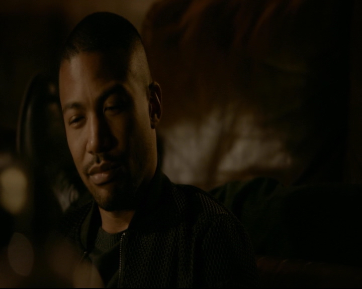 vampirediariesworld-dot-nl_TheOriginals5x10ThereInTheDisappearingLight02079.jpg