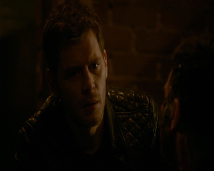 vampirediariesworld-dot-nl_TheOriginals5x10ThereInTheDisappearingLight02308.jpg