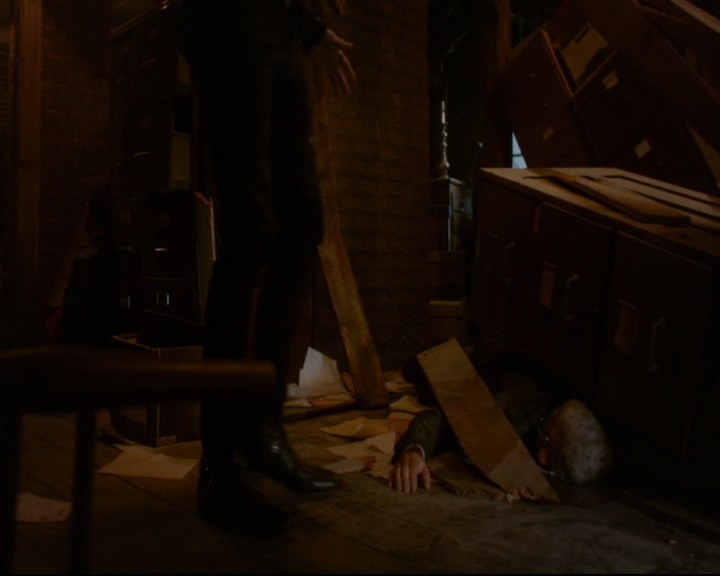 vampirediariesworld-dot-nl_TheOriginals5x10ThereInTheDisappearingLight02321.jpg