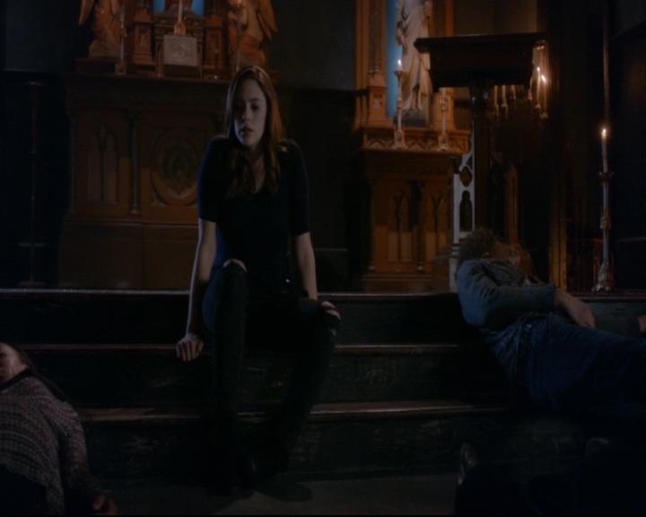 vampirediariesworld-dot-nl_TheOriginals5x10ThereInTheDisappearingLight02337.jpg