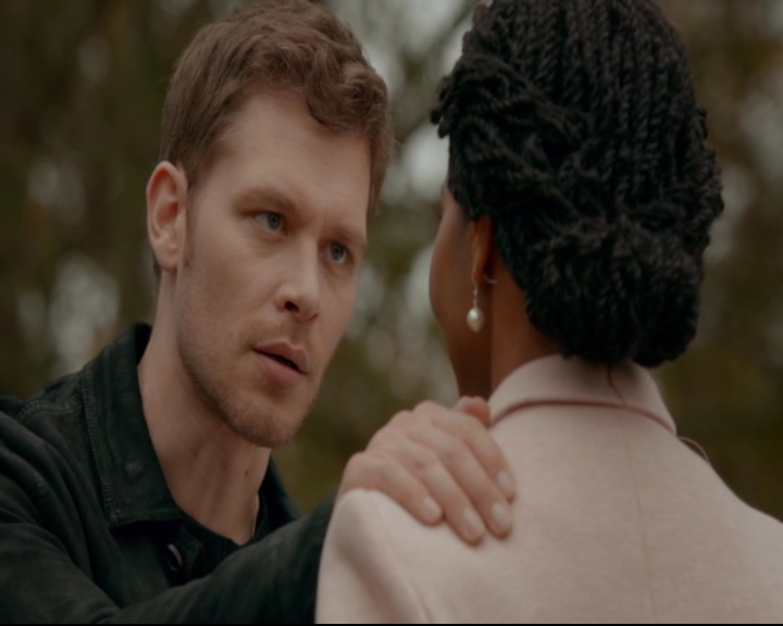 vampirediariesworld-dot-nl_TheOriginals5x11TilTheDayIDie01396.jpg