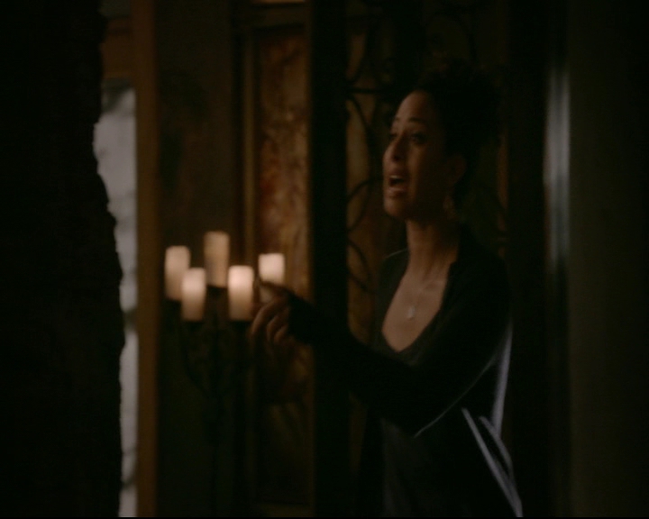 vampirediariesworld-dot-nl_TheOriginals5x11TilTheDayIDie01512.jpg