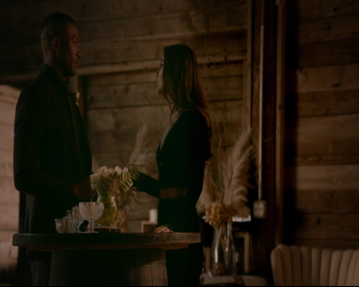 vampirediariesworld-dot-nl_TheOriginals5x11TilTheDayIDie01724.jpg