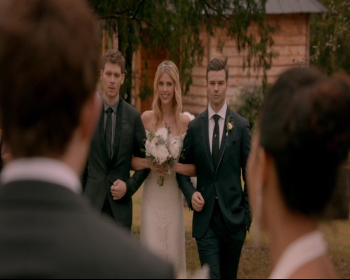 vampirediariesworld-dot-nl_TheOriginals5x11TilTheDayIDie01873.jpg