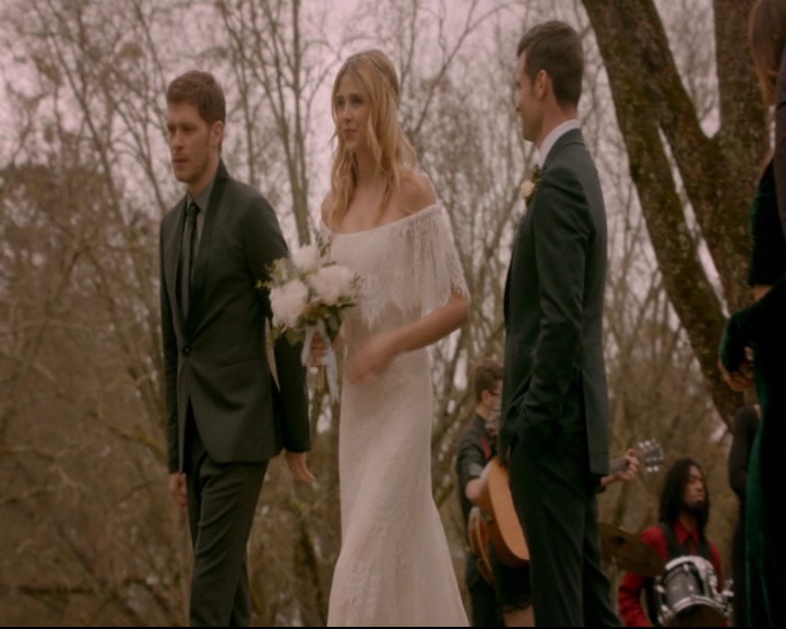 vampirediariesworld-dot-nl_TheOriginals5x11TilTheDayIDie01880.jpg