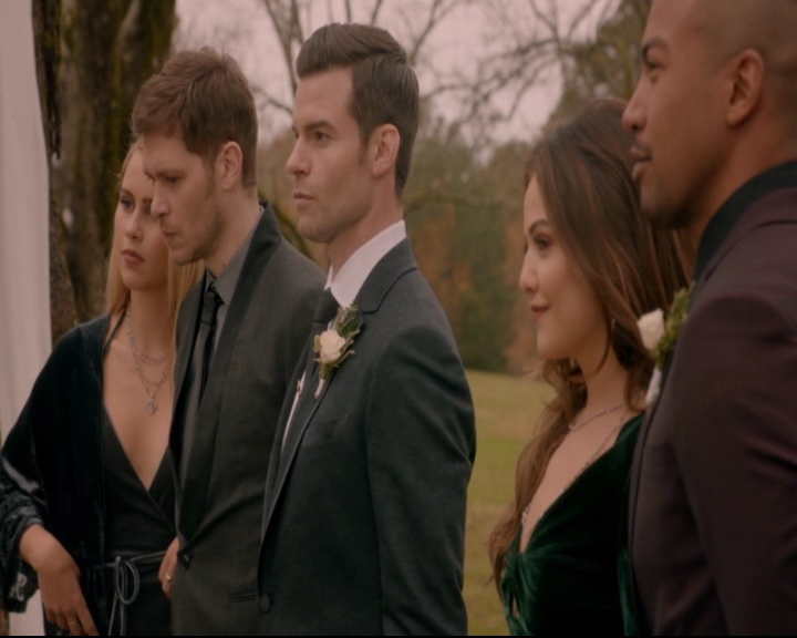 vampirediariesworld-dot-nl_TheOriginals5x11TilTheDayIDie01896.jpg