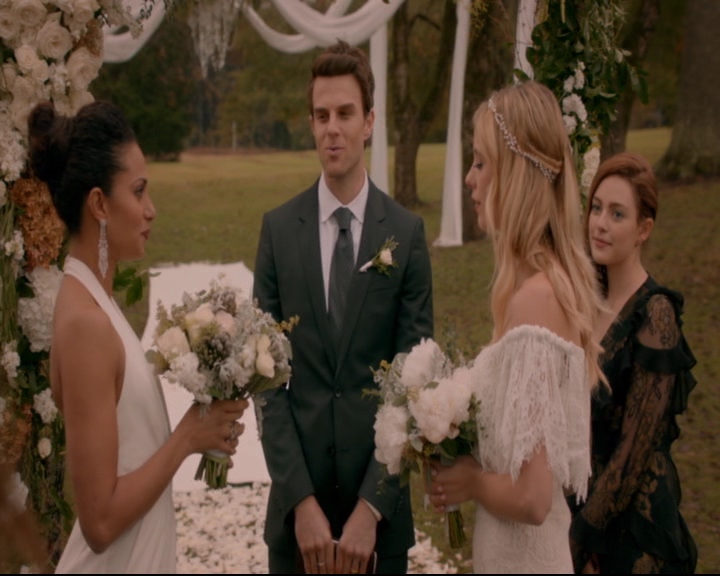 vampirediariesworld-dot-nl_TheOriginals5x11TilTheDayIDie01906.jpg