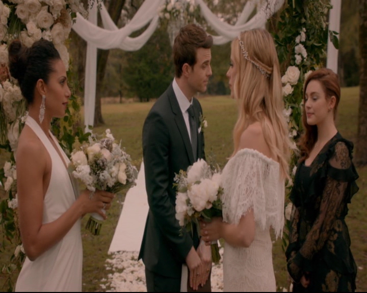 vampirediariesworld-dot-nl_TheOriginals5x11TilTheDayIDie01949.jpg